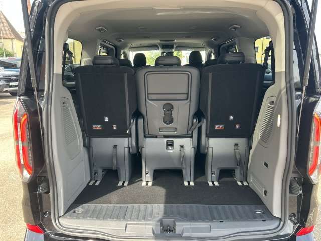 Fahrzeugbild eines Ford Tourneo Custom