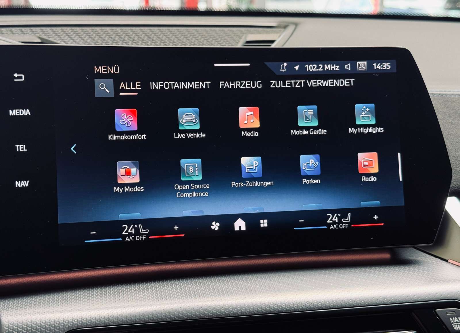 Fahrzeugbild eines BMW X2