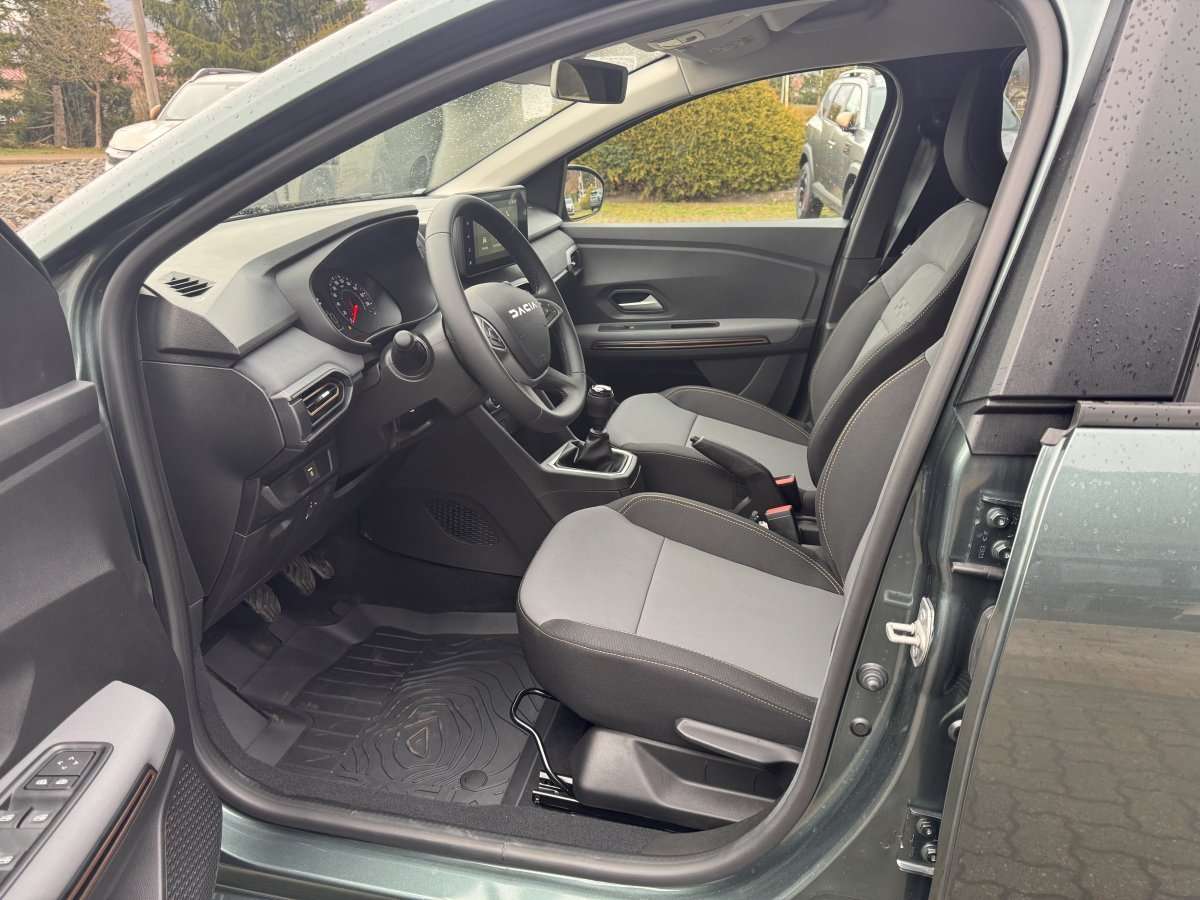 Fahrzeugbild eines Dacia Jogger