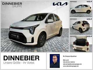 Schräge Frontansicht auf einen Kia Picanto , freigestellt