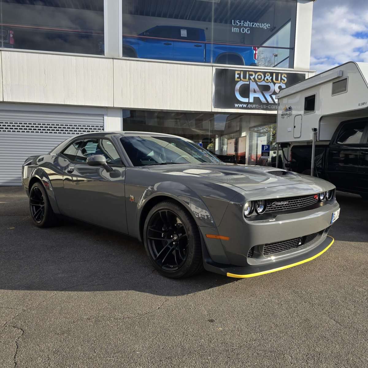 Fahrzeugbild eines Dodge Challenger