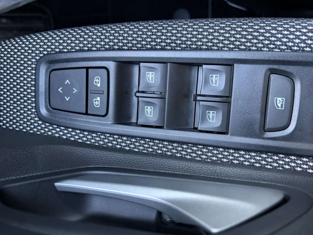 Fahrzeugbild eines Dacia Sandero