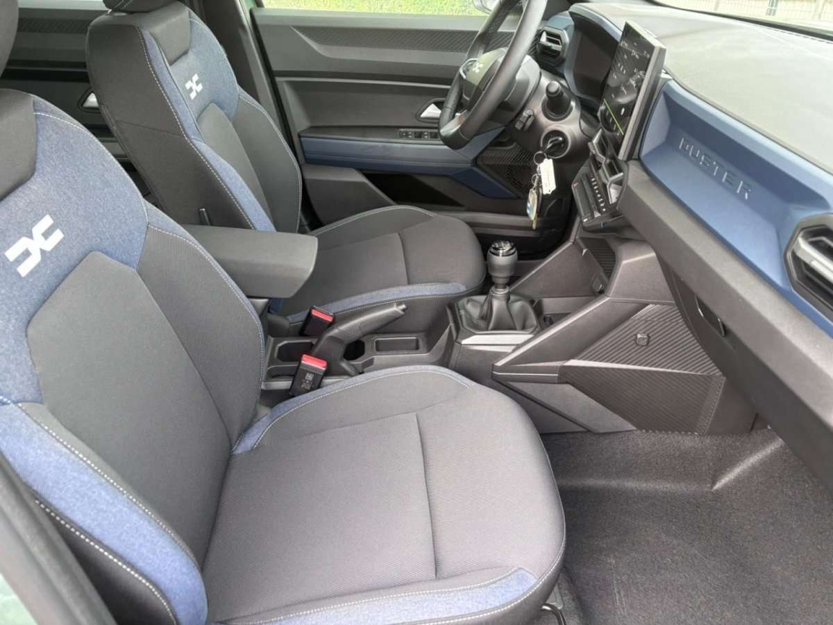 Fahrzeugbild eines Dacia Duster