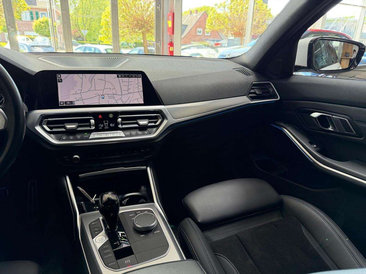Fahrzeugbild eines BMW 3er-Reihe