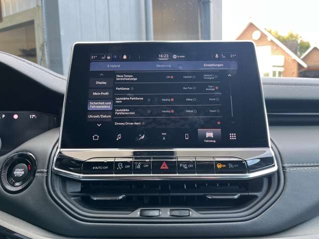 Fahrzeugbild eines Jeep Compass