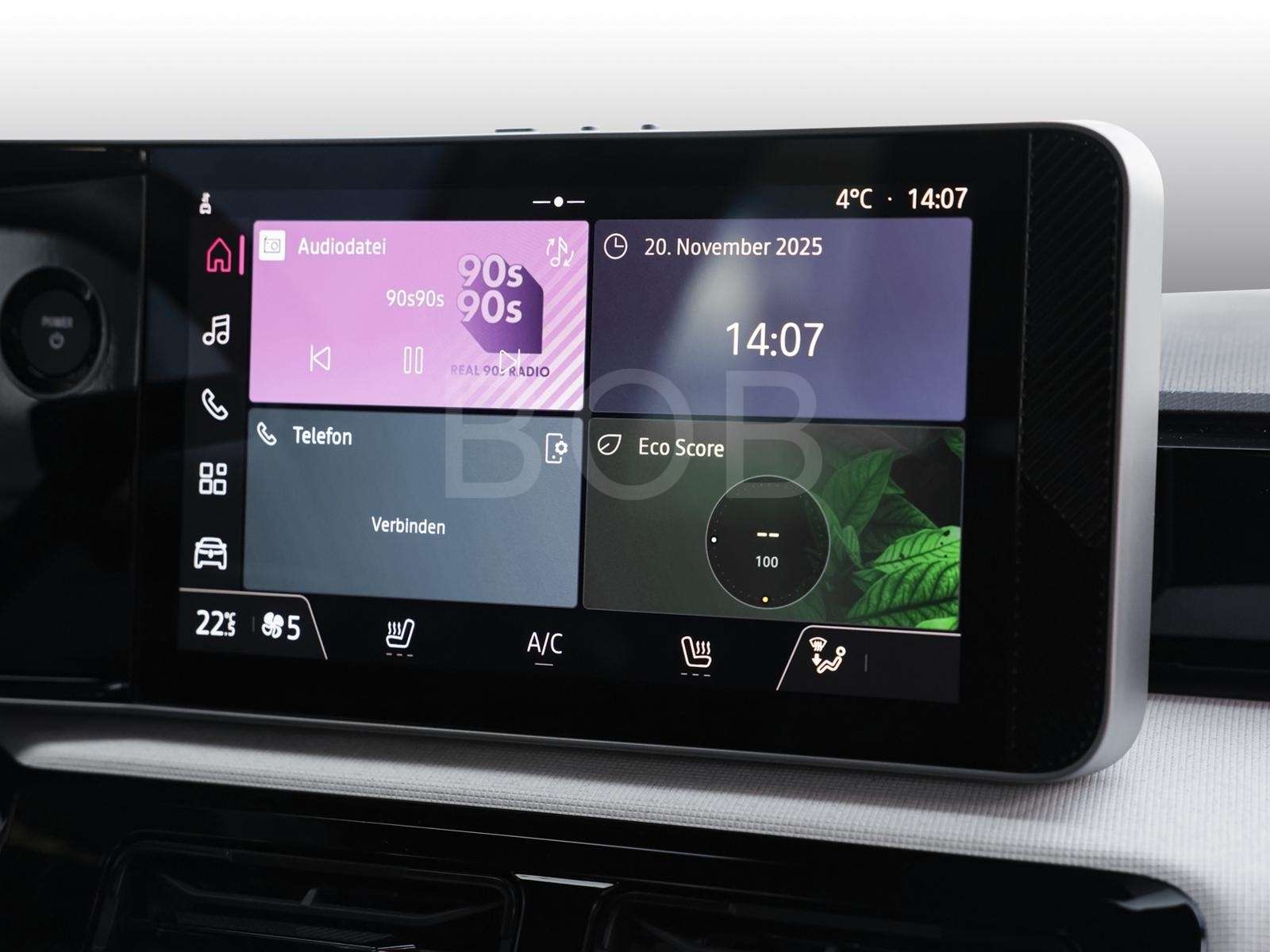 Fahrzeugbild eines Renault 5 E-TECH