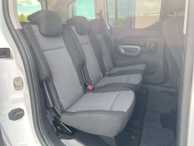 Fahrzeugbild eines Toyota Proace City