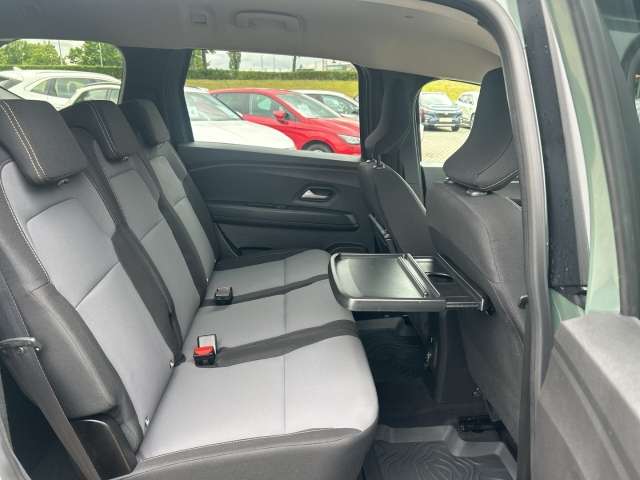 Fahrzeugbild eines Dacia Jogger