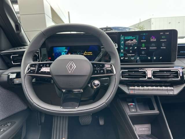 Fahrzeugbild eines Renault 4 E-TECH