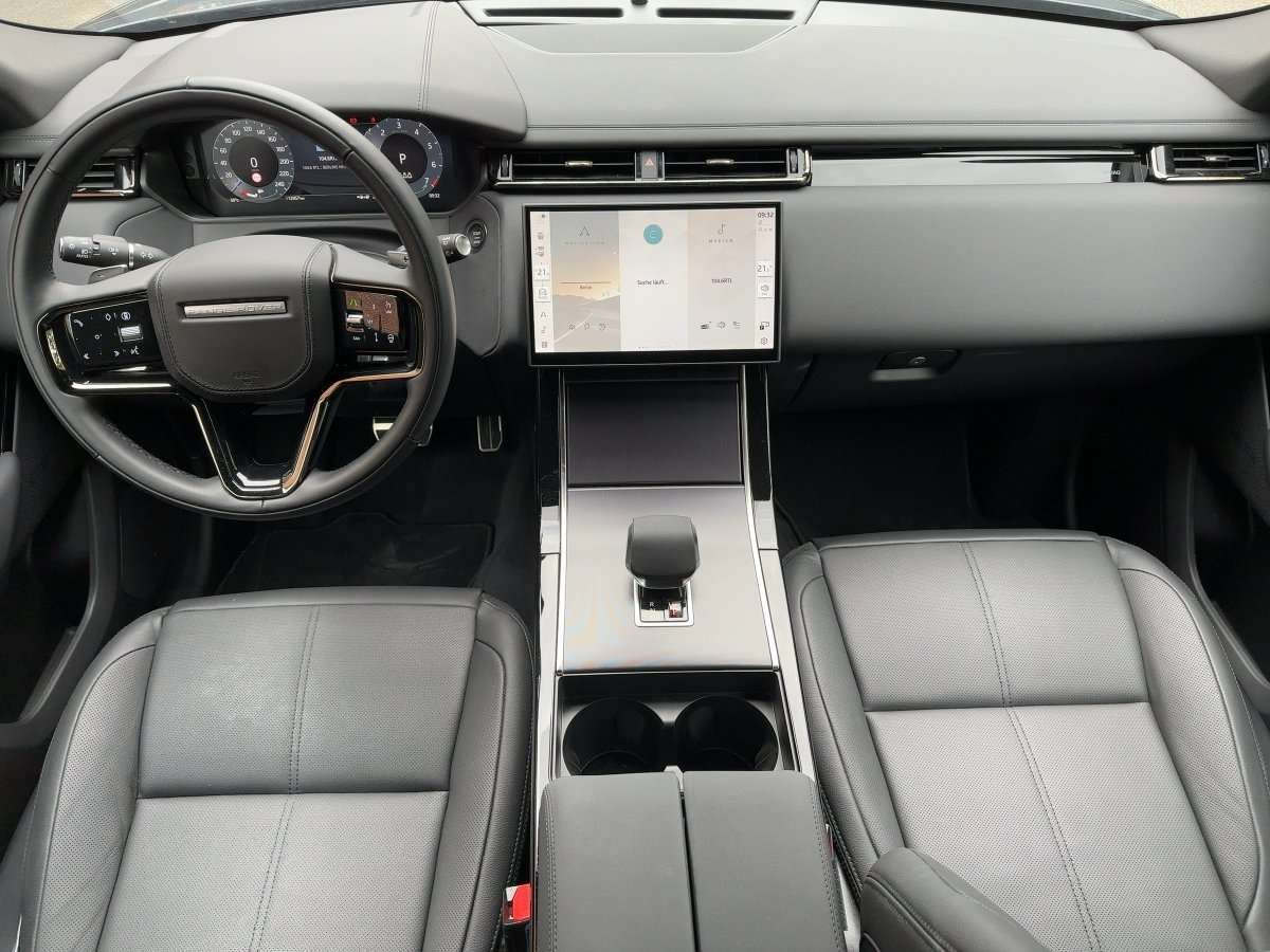 Fahrzeugbild eines Land Rover Range Rover Velar