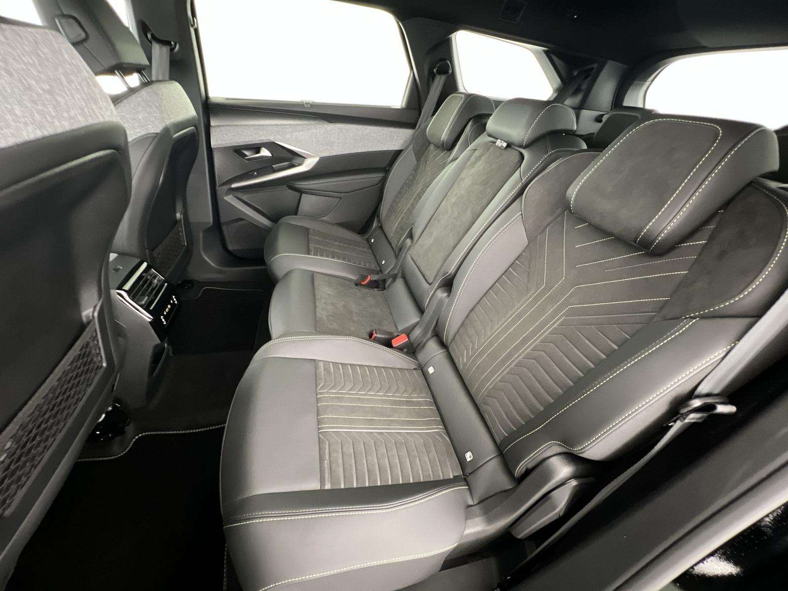 Fahrzeugbild eines Peugeot 5008