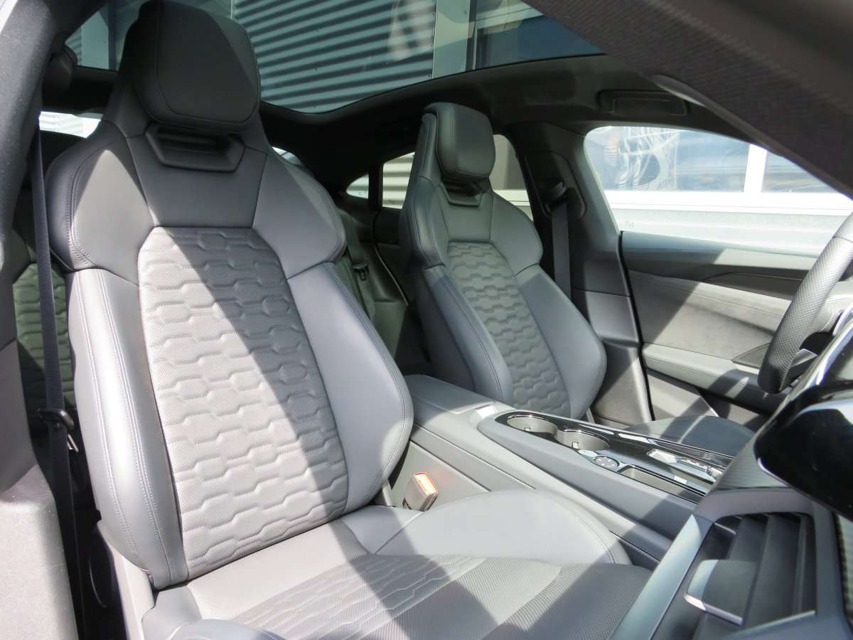 Fahrzeugbild eines Audi e-tron GT
