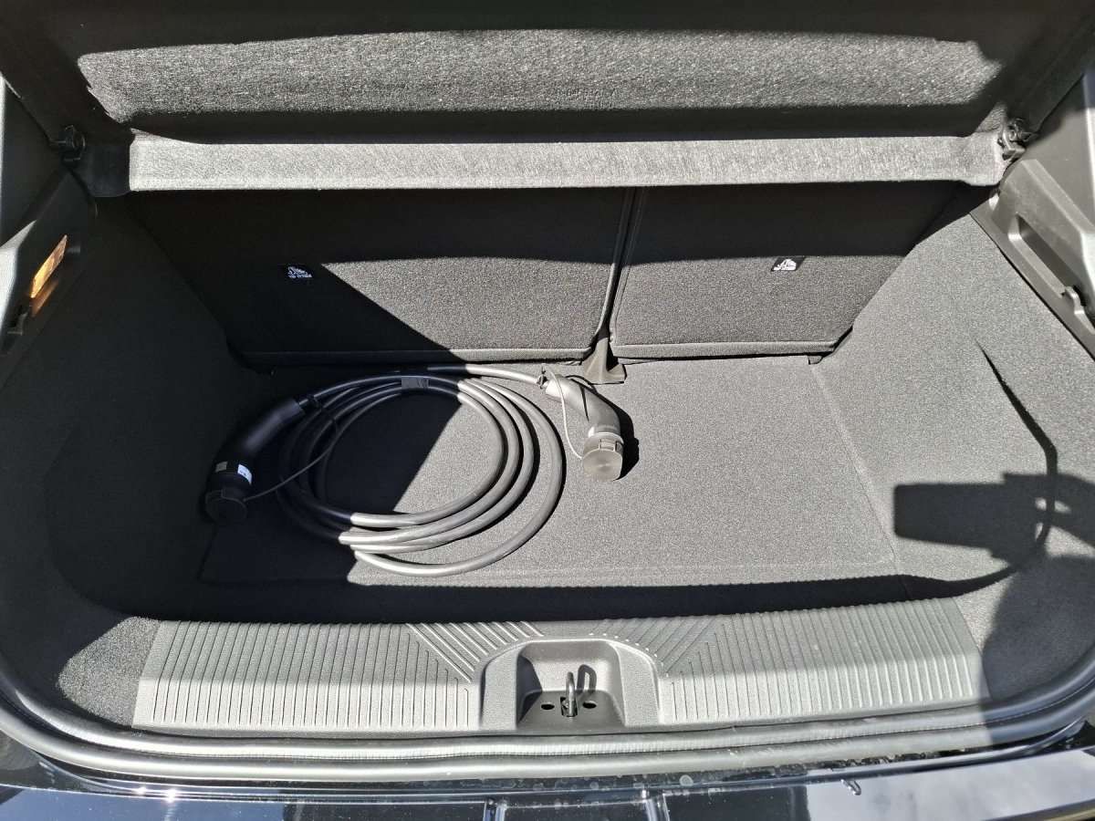 Fahrzeugbild eines Renault 5 E-TECH