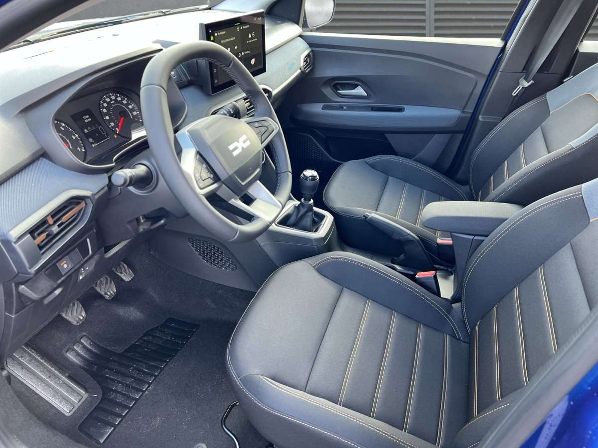 Fahrzeugbild eines Dacia Sandero