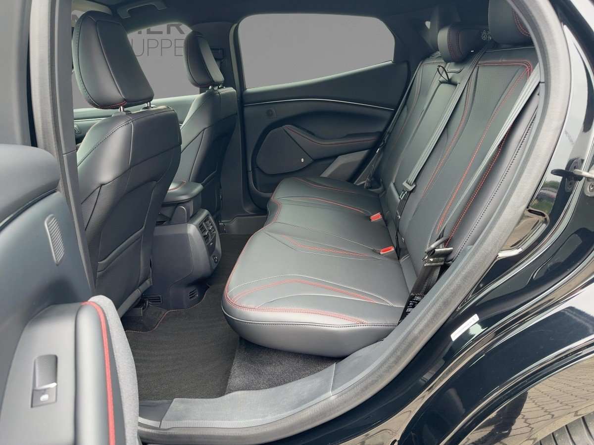 Fahrzeugbild eines Ford Mustang Mach-E