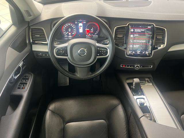Fahrzeugbild eines Volvo XC90