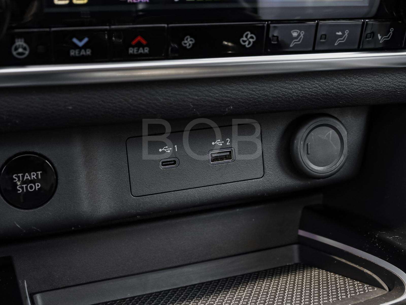 Fahrzeugbild eines Nissan X-TRAIL