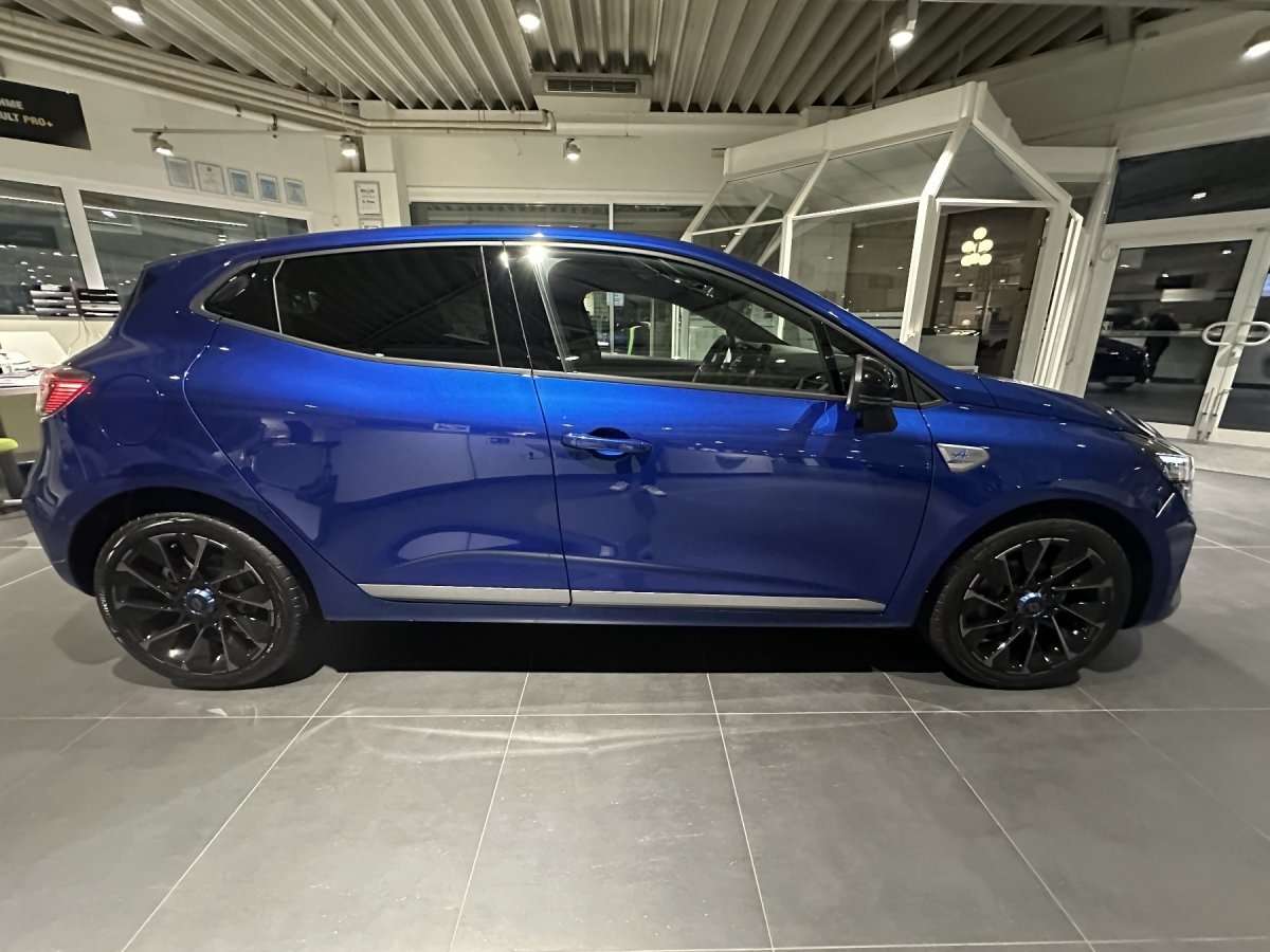 Fahrzeugbild eines Renault Clio