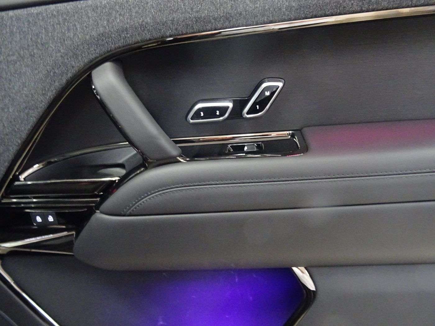 Fahrzeugbild eines Land Rover Range Rover Sport