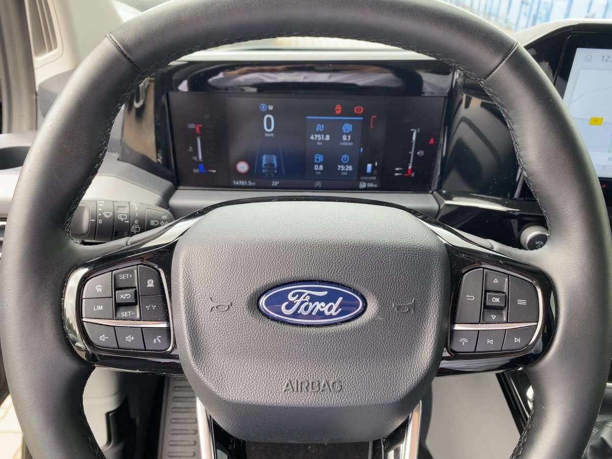 Fahrzeugbild eines Ford Tourneo Custom