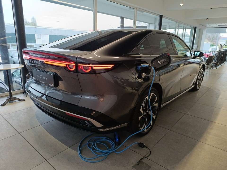 Fahrzeugbild eines Mazda Mazda6