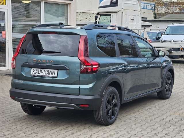 Fahrzeugbild eines Dacia Jogger