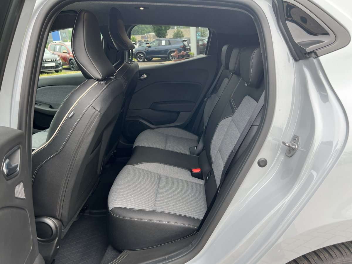 Fahrzeugbild eines Renault Clio