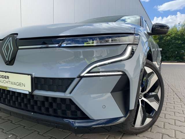 Fahrzeugbild eines Renault Megane E-TECH