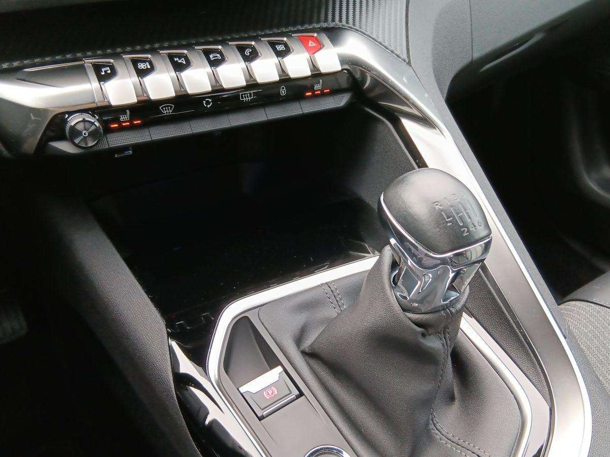 Fahrzeugbild eines Peugeot 3008