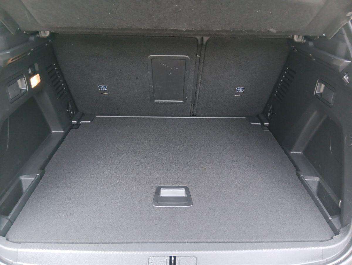 Fahrzeugbild eines Peugeot 3008