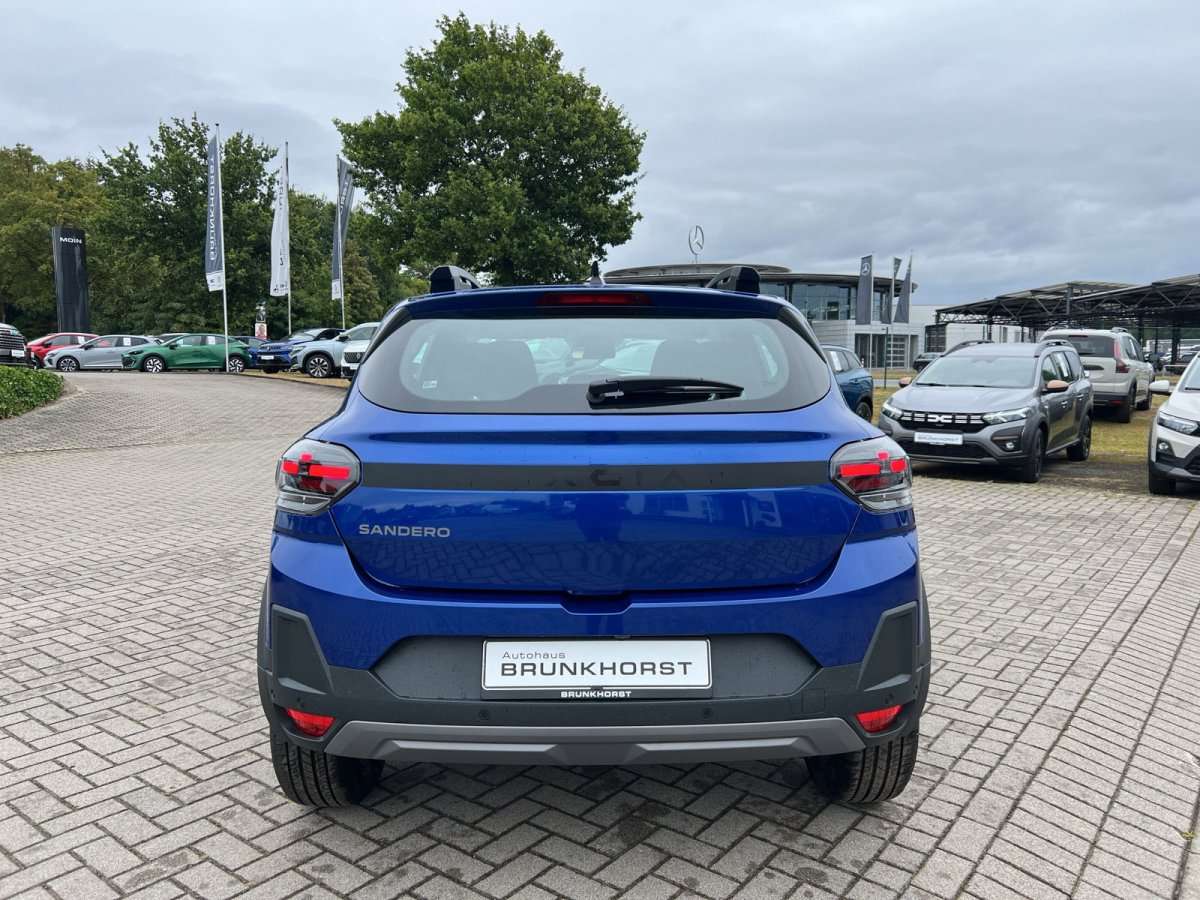 Fahrzeugbild eines Dacia Sandero