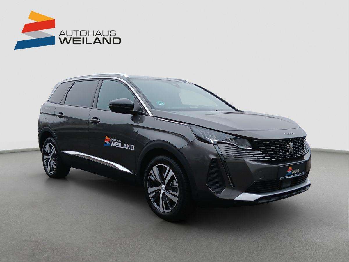 Fahrzeugbild eines Peugeot 5008