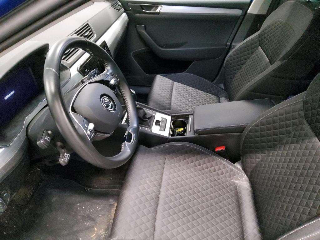 Fahrzeugbild eines Skoda Superb