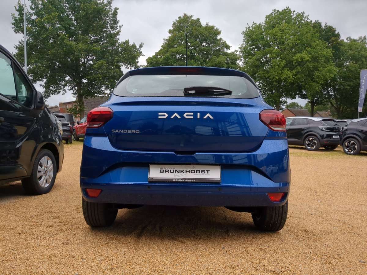 Fahrzeugbild eines Dacia Sandero