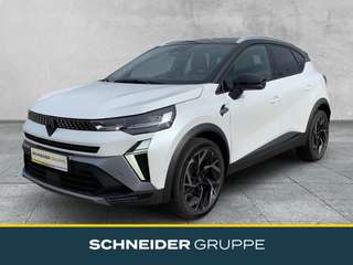 Schräge Frontansicht auf einen Renault Captur , freigestellt
