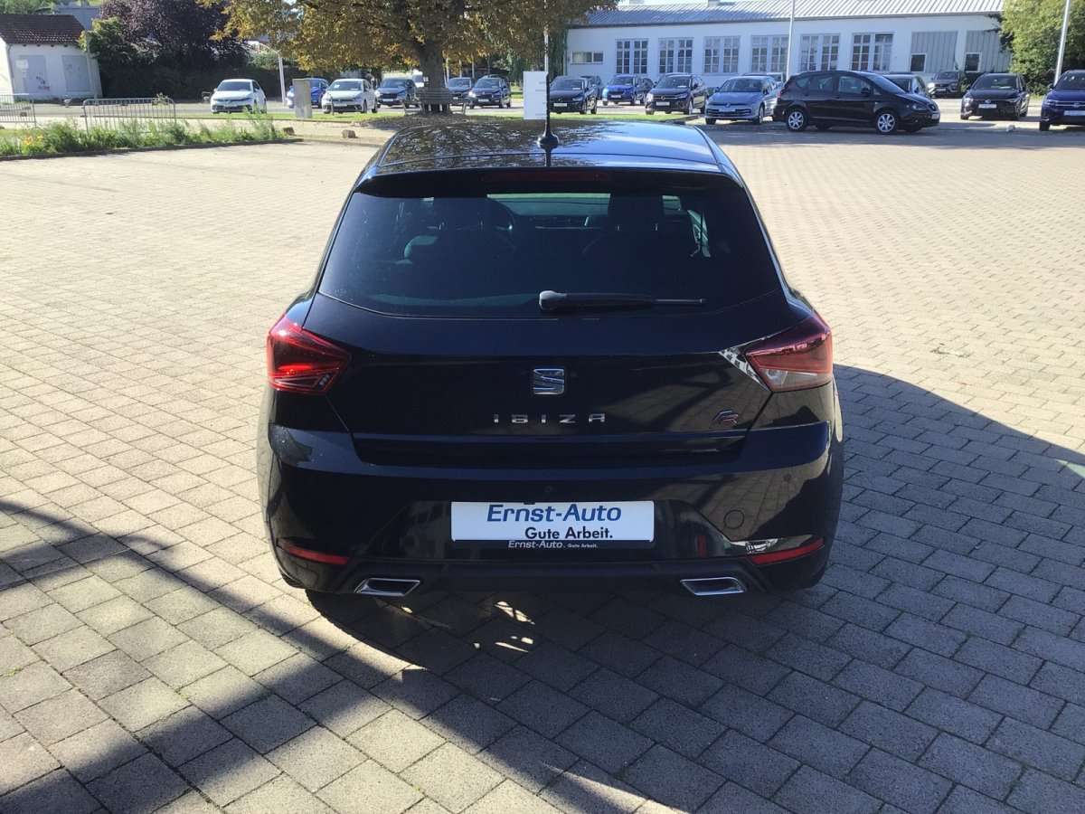 Fahrzeugbild eines SEAT Ibiza