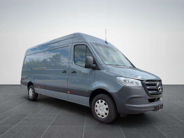 Fahrzeugbild eines Mercedes-Benz Sprinter
