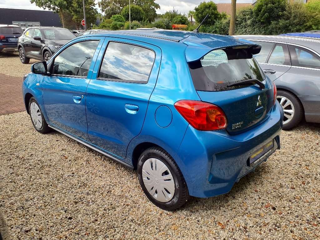 Fahrzeugbild eines Mitsubishi Space Star
