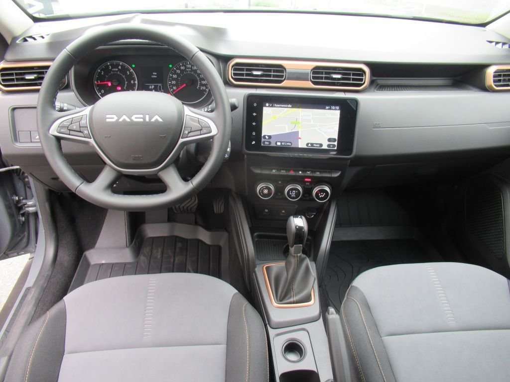 Fahrzeugbild eines Dacia Duster