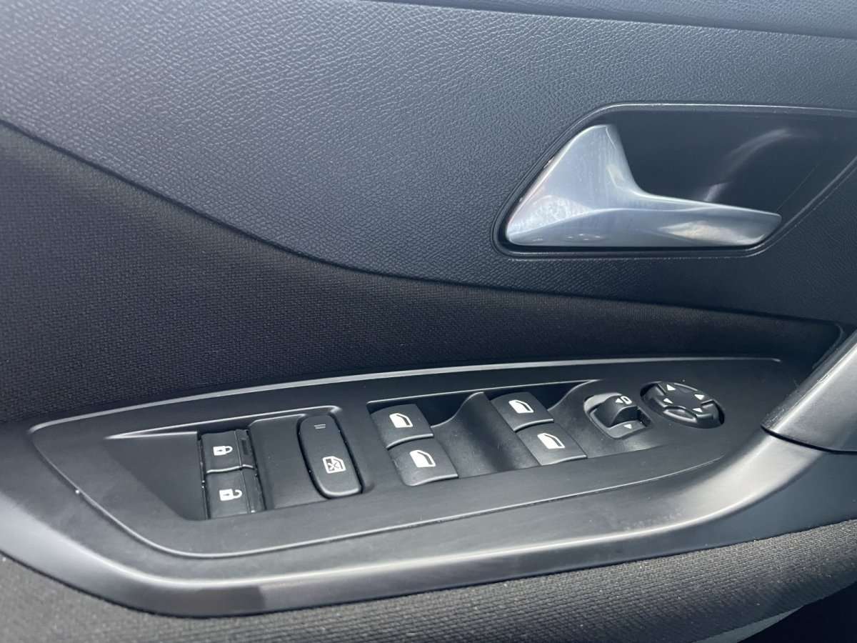 Fahrzeugbild eines Peugeot 308