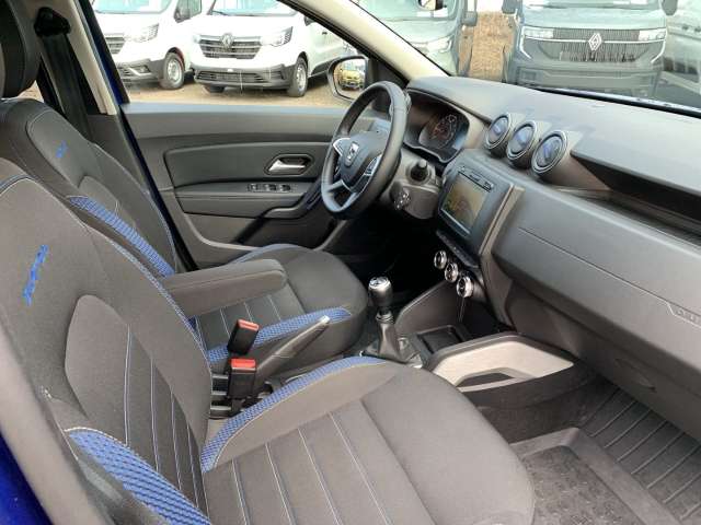 Fahrzeugbild eines Dacia Duster