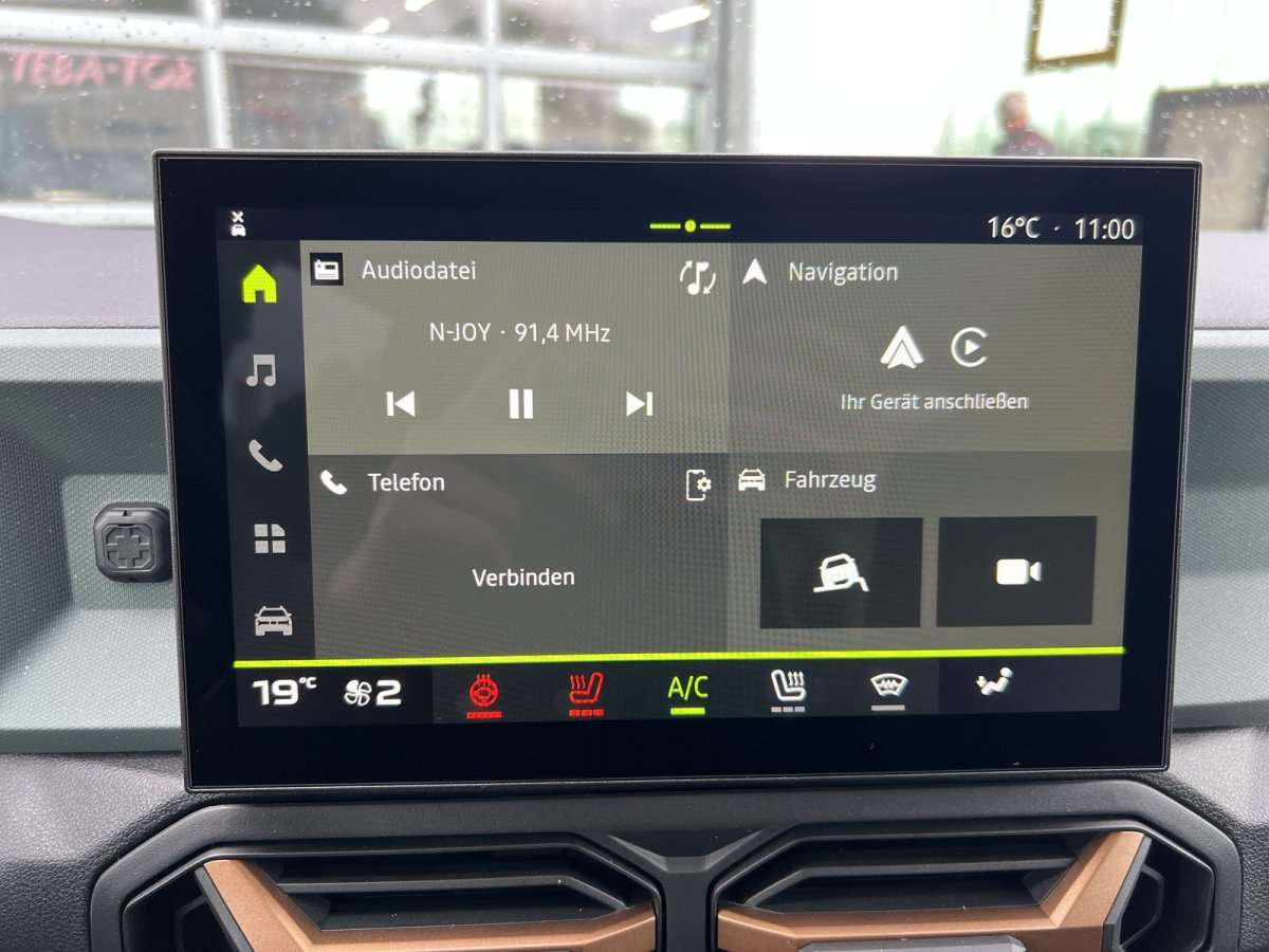 Fahrzeugbild eines Dacia Duster