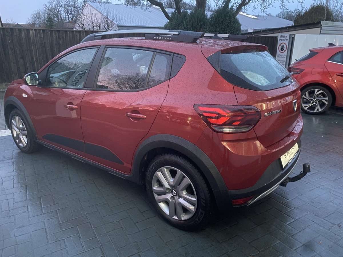 Fahrzeugbild eines Dacia Sandero