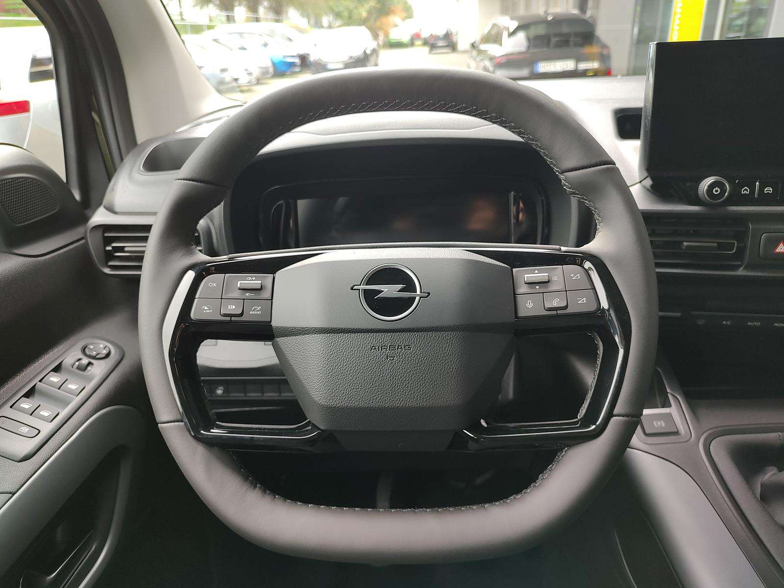 Fahrzeugbild eines Opel Combo Life