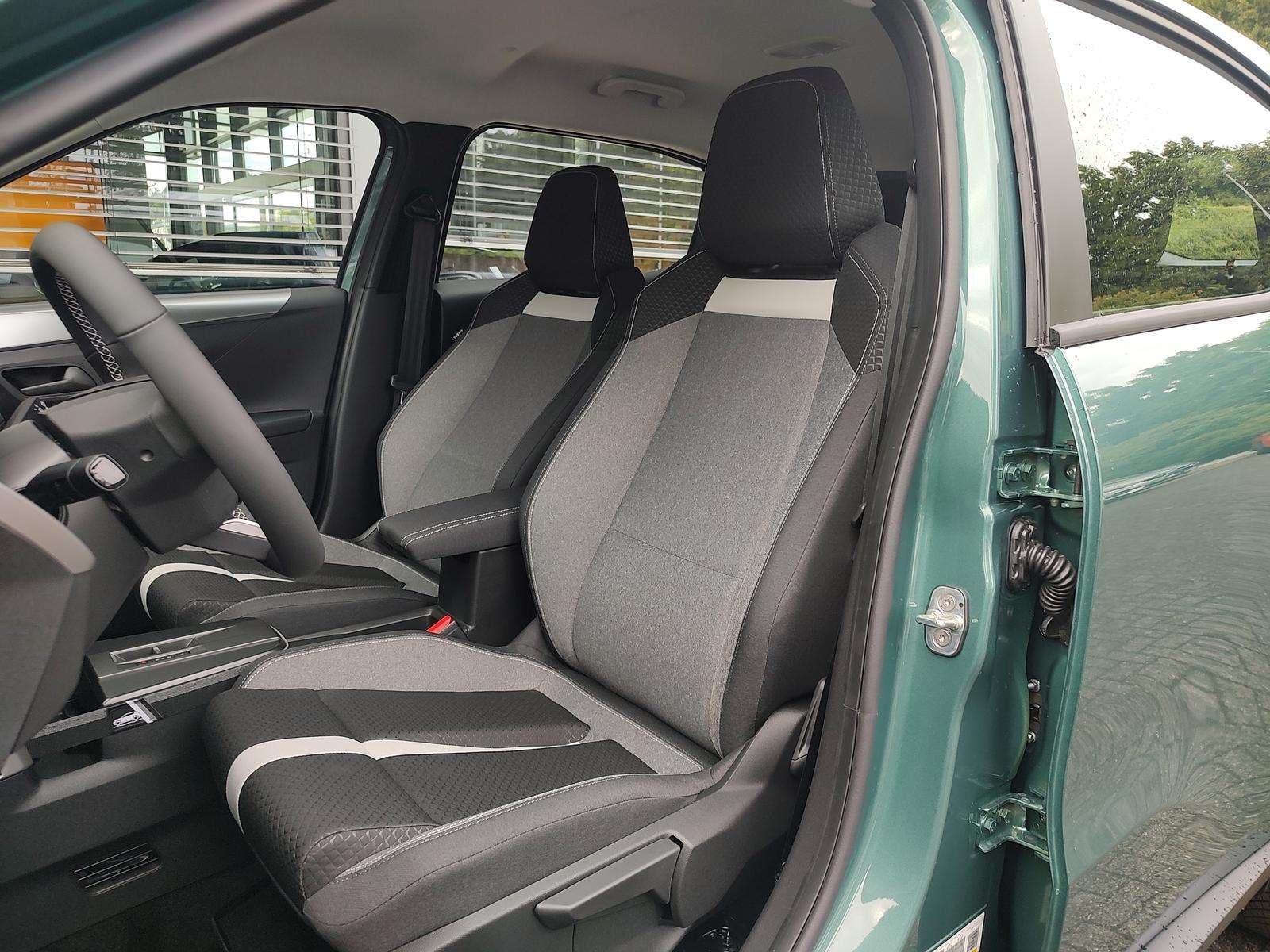 Fahrzeugbild eines Opel Frontera