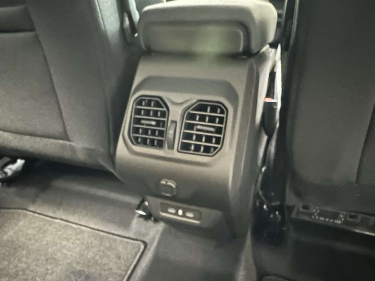 Fahrzeugbild eines Dacia Bigster