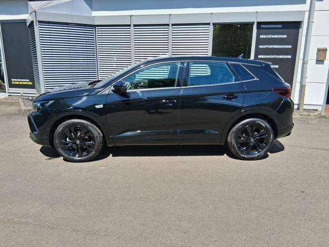 Fahrzeugbild eines Opel Grandland X