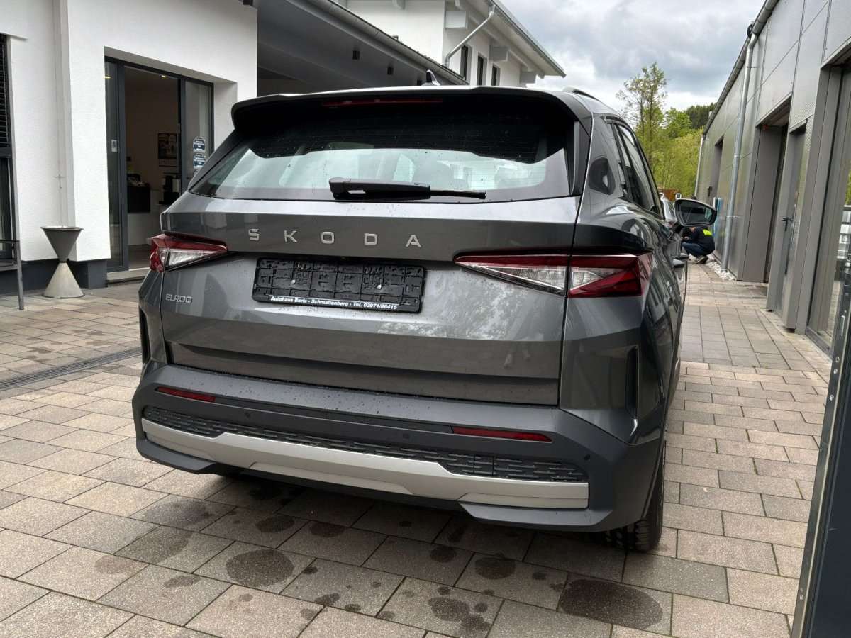 Fahrzeugbild eines Skoda ELROQ