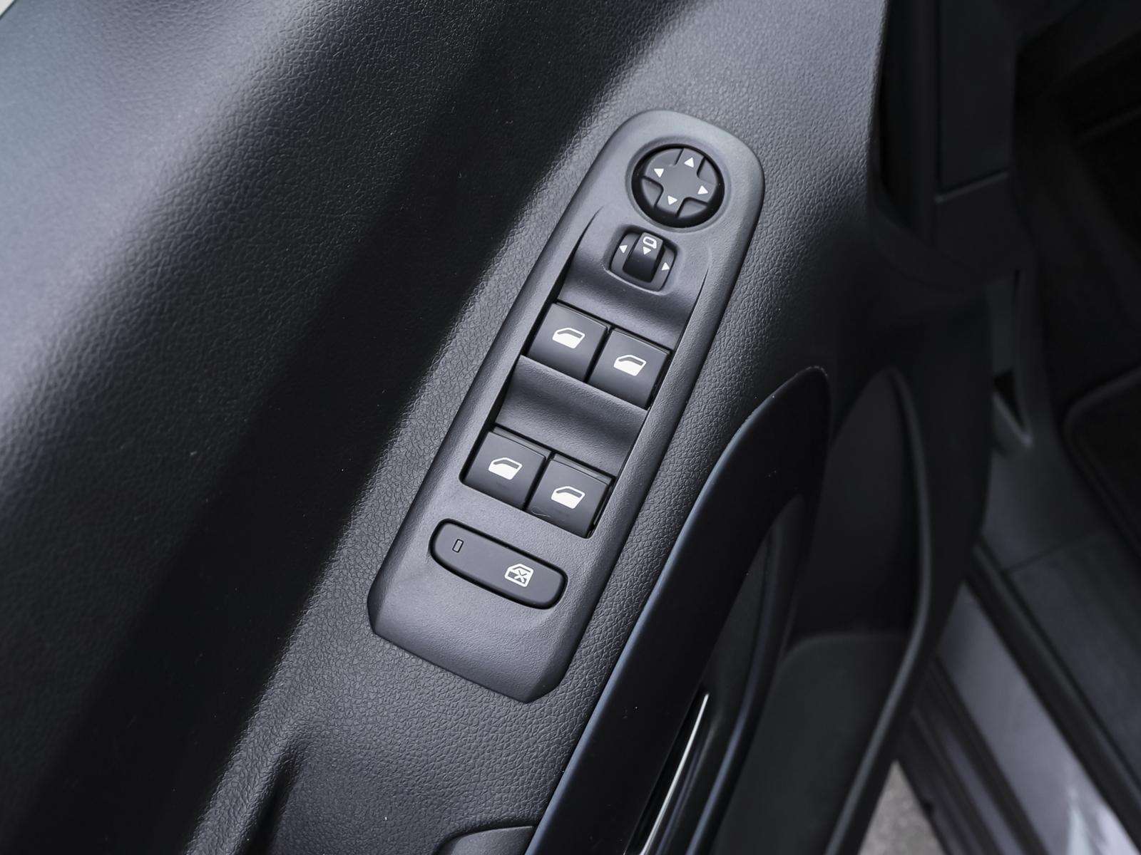 Fahrzeugbild eines Peugeot Rifter