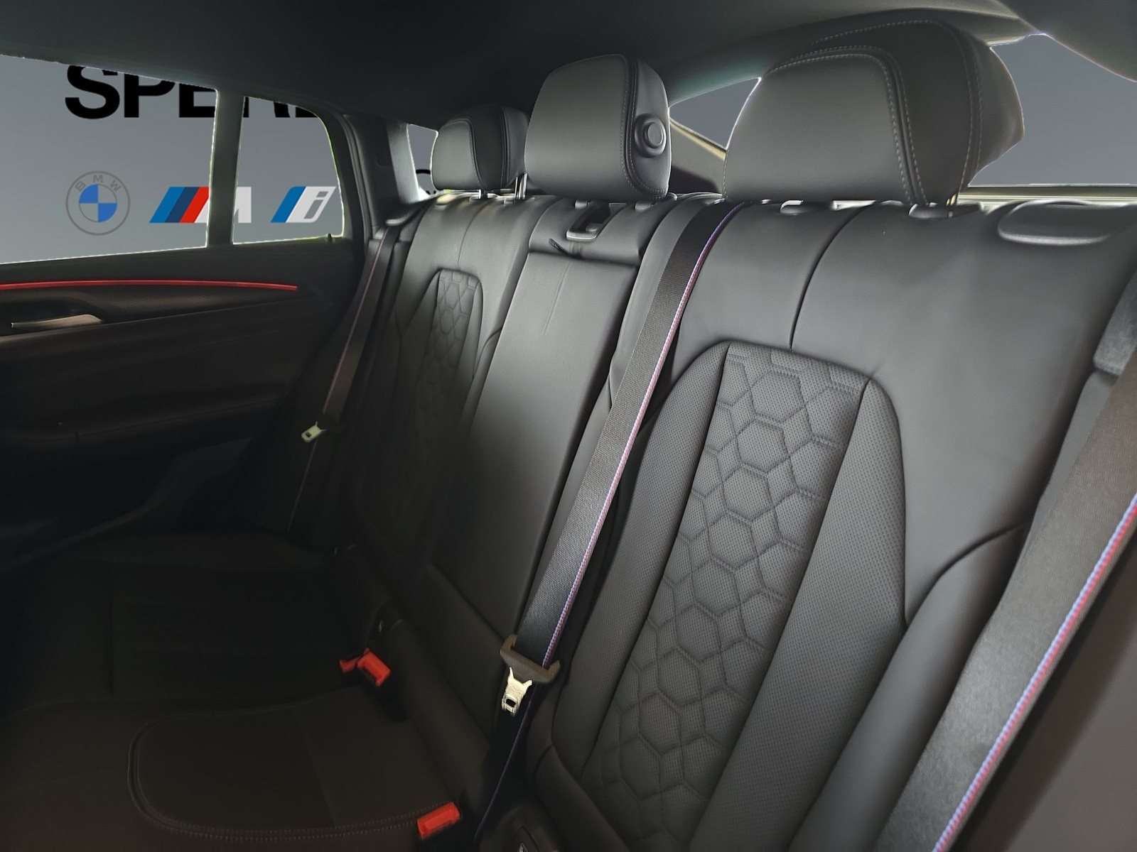 Fahrzeugbild eines BMW X4